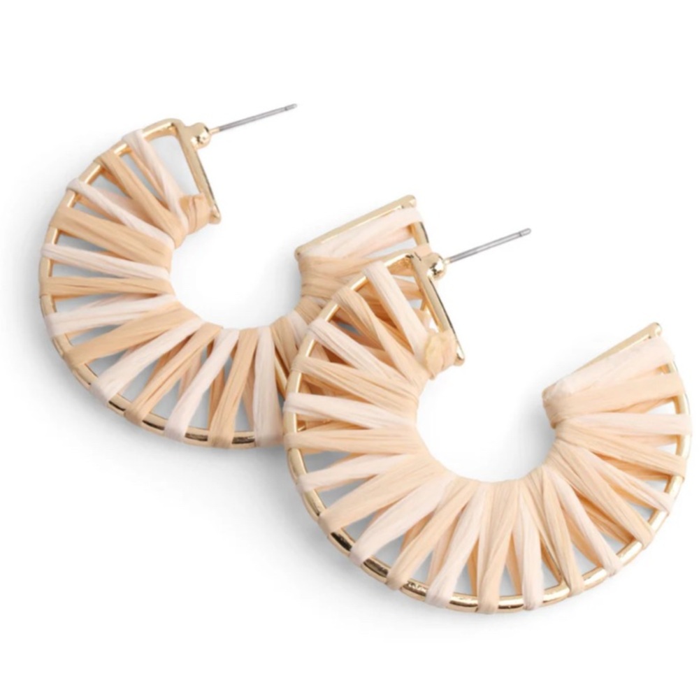 NWOT Gold Tone Hoop Earrings with Beige and White Rattan, Boho and Beachy